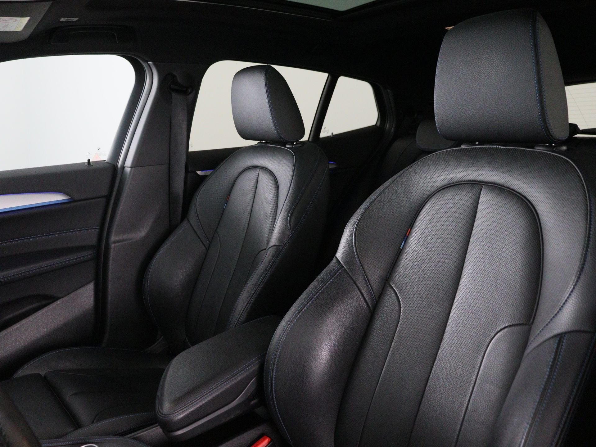 BMW X2 sDrive20i M Sport High Executive Edition (bj 2020), Auto's, X2, Met garantie (alle), 1435 kg, Parkeerassistent