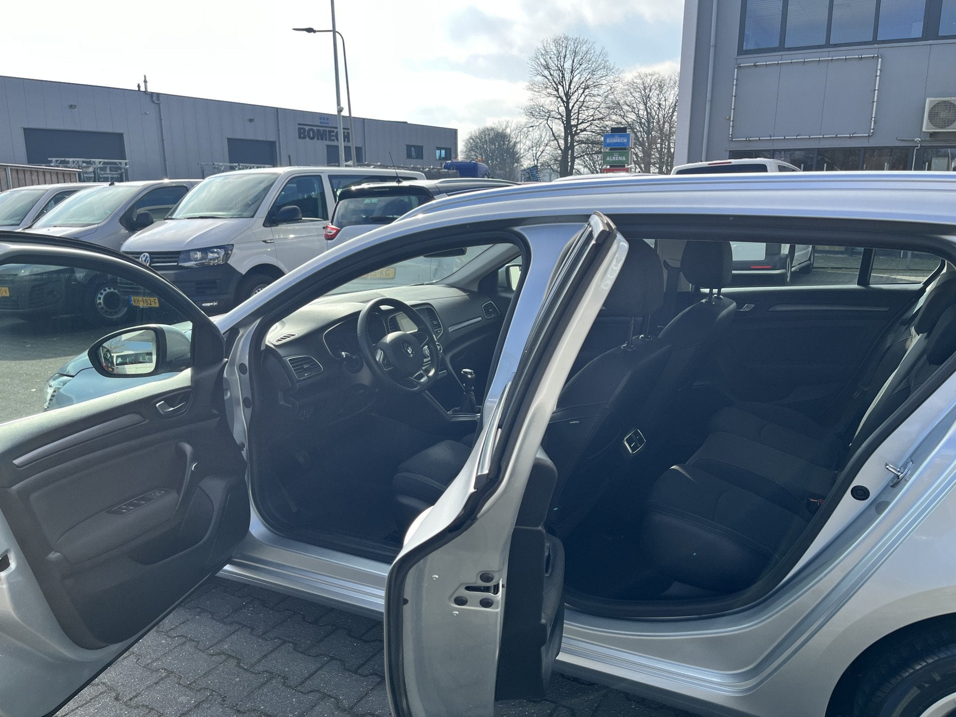 Foto 5 van Renault Mégane Estate 1.3 TCe Airco Cruise control Parkeers