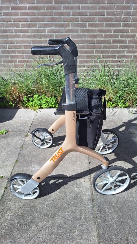 Trust Rollator Let's fly, Diversen, Rollators, Ophalen