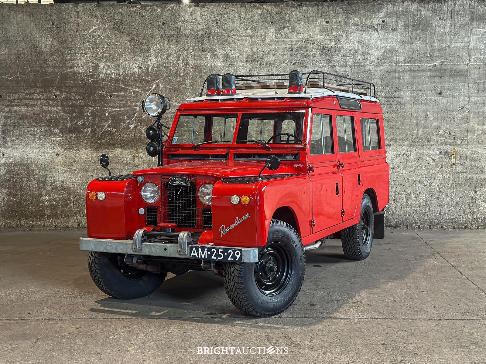 Land Rover Series II 109 Brandweer (bj 1969), foto 4