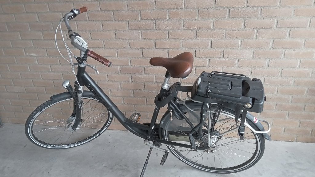 Batavus Monaco 28inch zwart met gratis Bobike achterzitje, Ophalen, 53 tot 56 cm, Versnellingen, Batavus