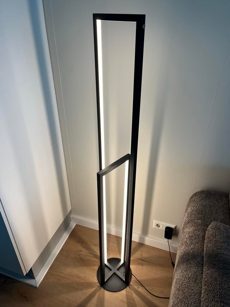 Lumidora dimbare vloerlamp zwart - Modern design, Ophalen, Zo goed als nieuw, Metaal, 150 tot 200 cm