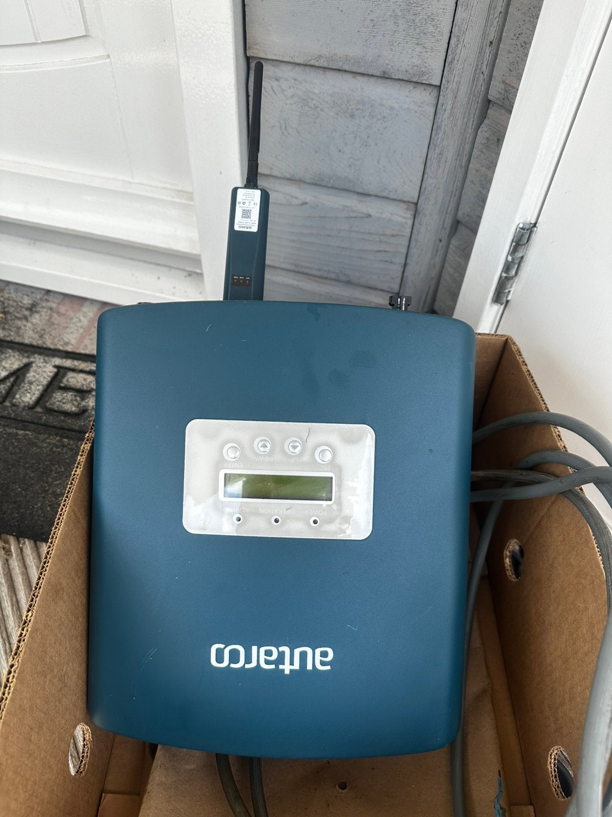 Jonge Autarco S2.SX3000-MIII Omvormer (3000W / 1-Fase), Ophalen, Zo goed als nieuw, Overige typen