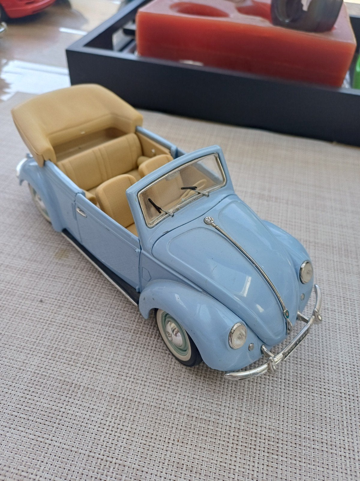 Vw BEETLE Cabriolet 1951 - Vintage diecast 1:18 schaalmodel, Hobby en Vrije tijd, Ophalen of Verzenden