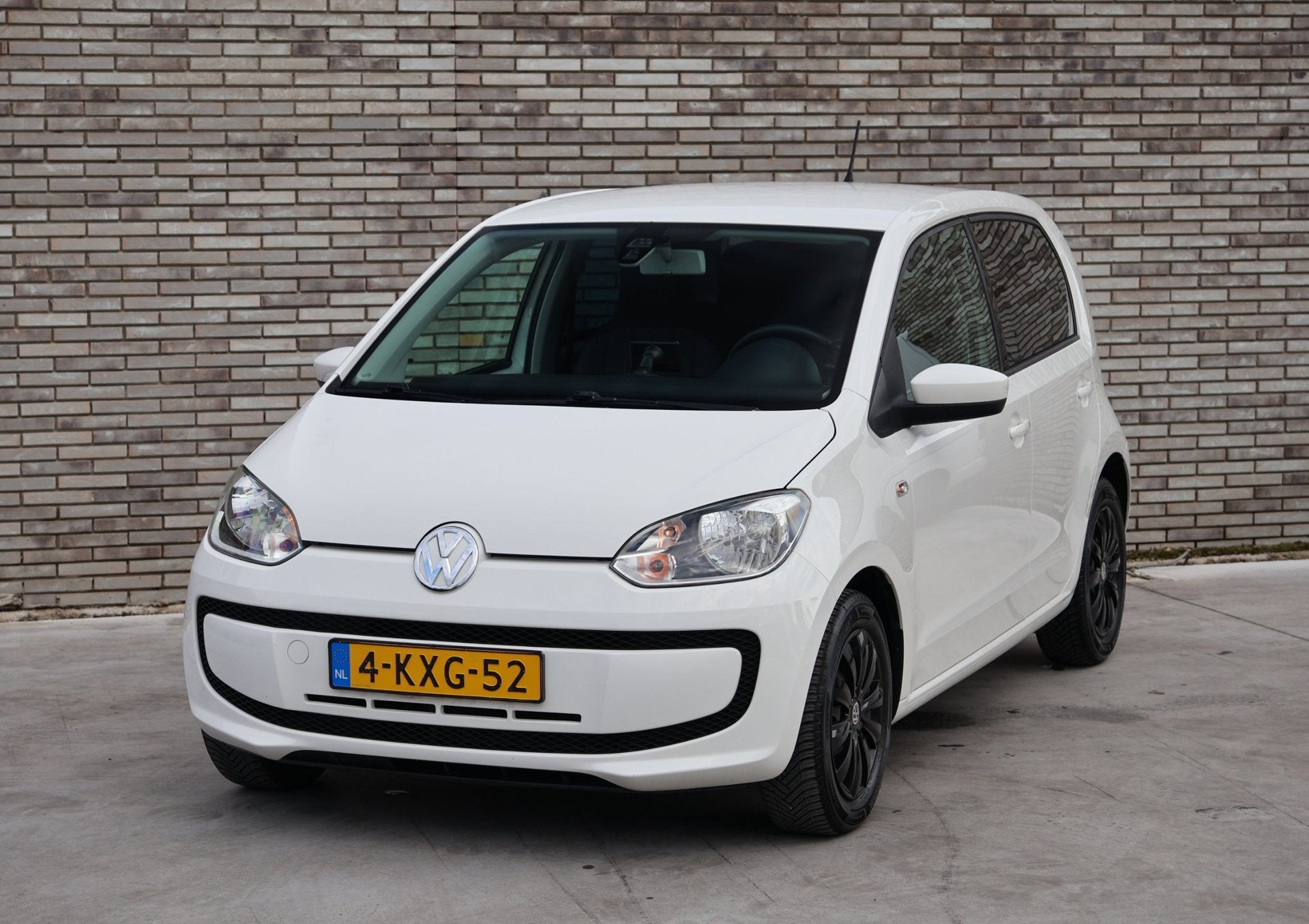 Volkswagen Up! 1.0 move up! * 5 DEURS * AIRCO * NL AUTO * AP, Voorwielaandrijving, Euro 5, Gebruikt, Up!