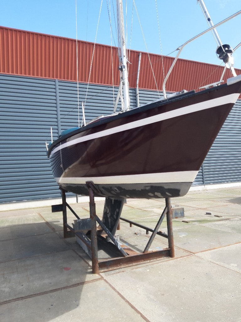 Dufour 24 Kajuitzeilboot - Compact en Zeilklaar, Ophalen, Gebruikt, Binnenboordmotor, Dufour