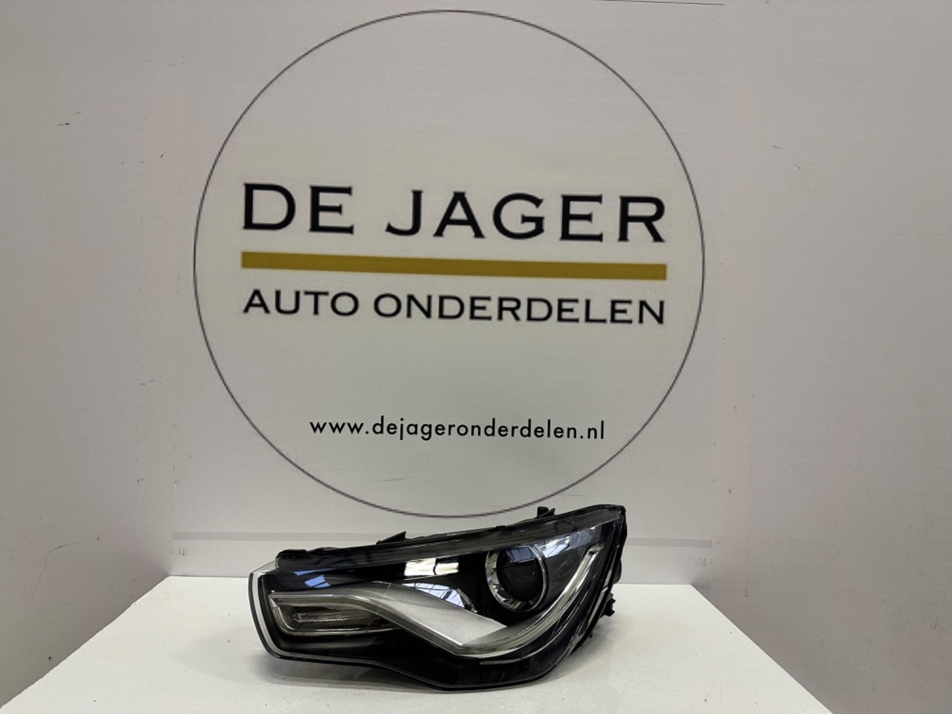 AUDI A1 8X KOPLAMP XENON LINKS 8X0941005, Auto-onderdelen, Gebruikt, AUDI AG, Auto-Union-Strasse 1
85045  Ingolstadt, DE, Kundenbetreuung@audi.de