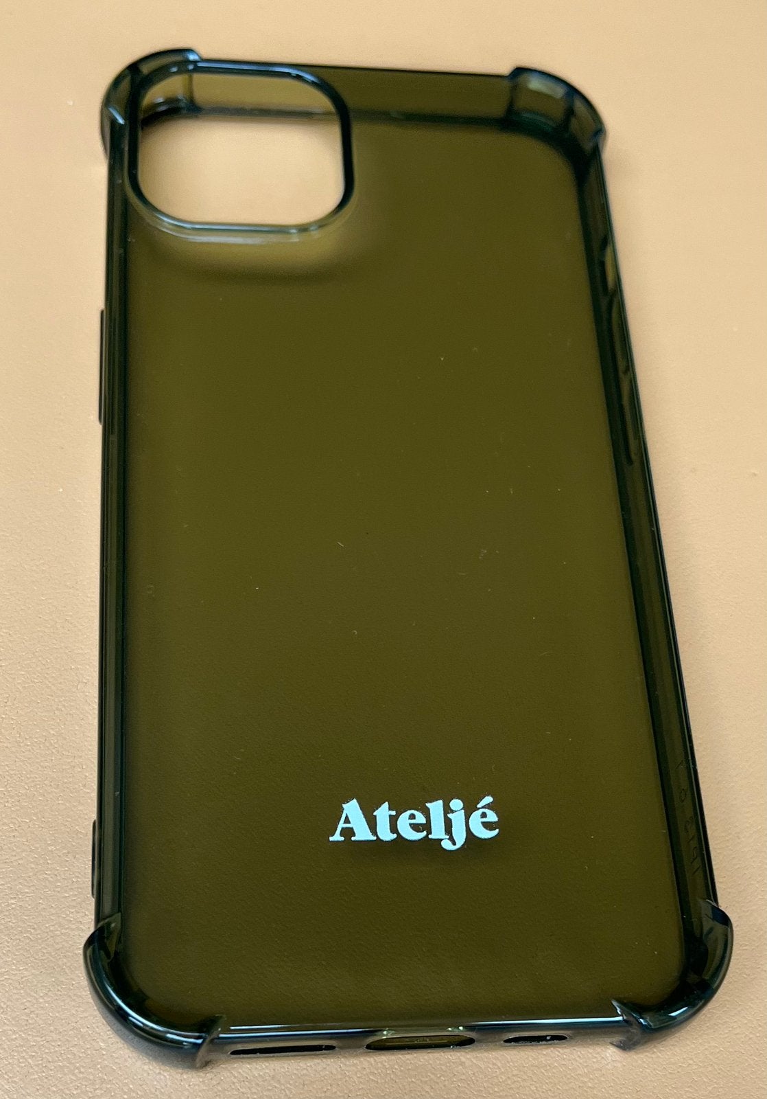 Nieuw Atelje iphone hoesje 13 - mos groene kleur, Telecommunicatie, Mobiele telefoons | Hoesjes en Frontjes | Apple iPhone, IPhone 13