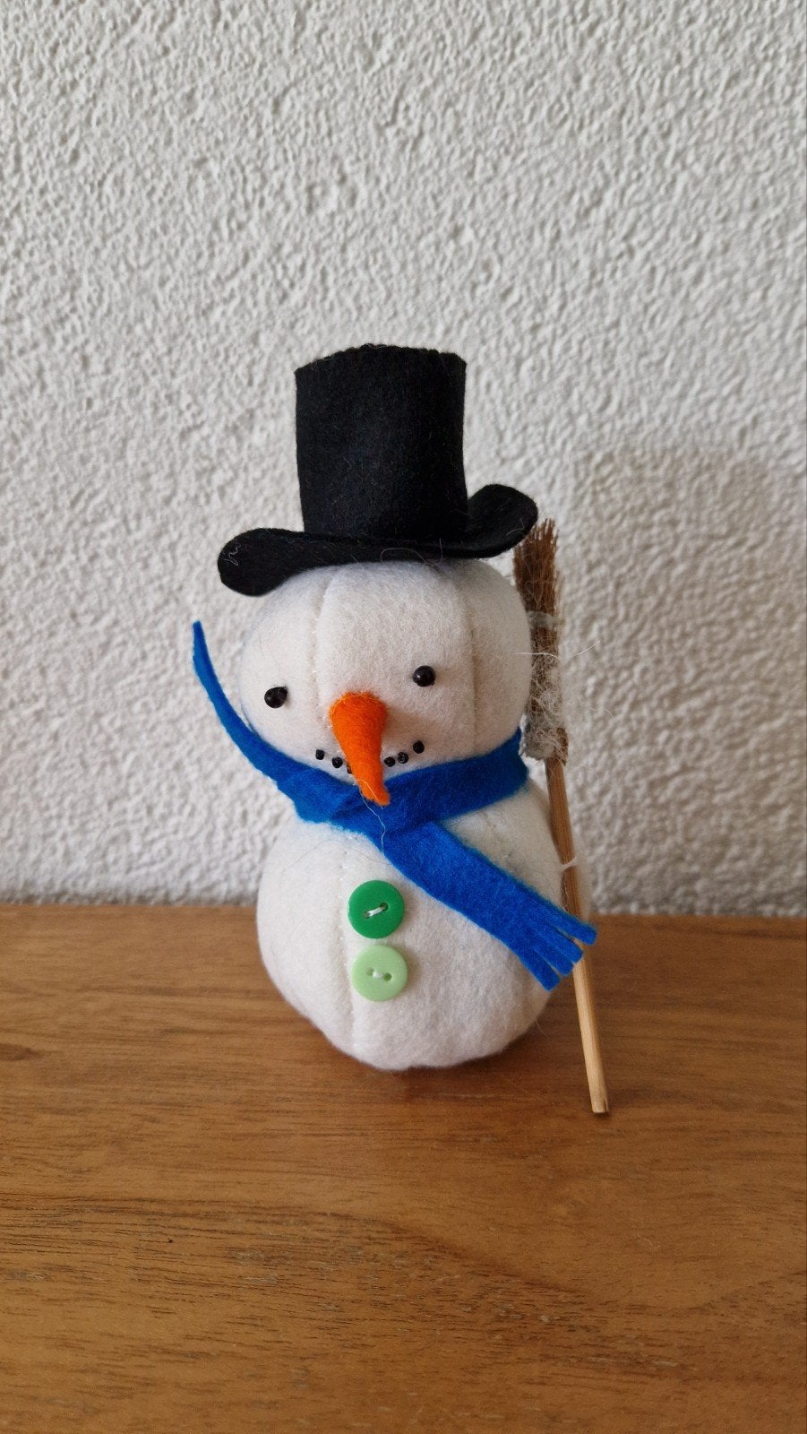 Sneeuwpop van wolvilt, Ophalen of Verzenden, Figuurtje(s), Wolvilt