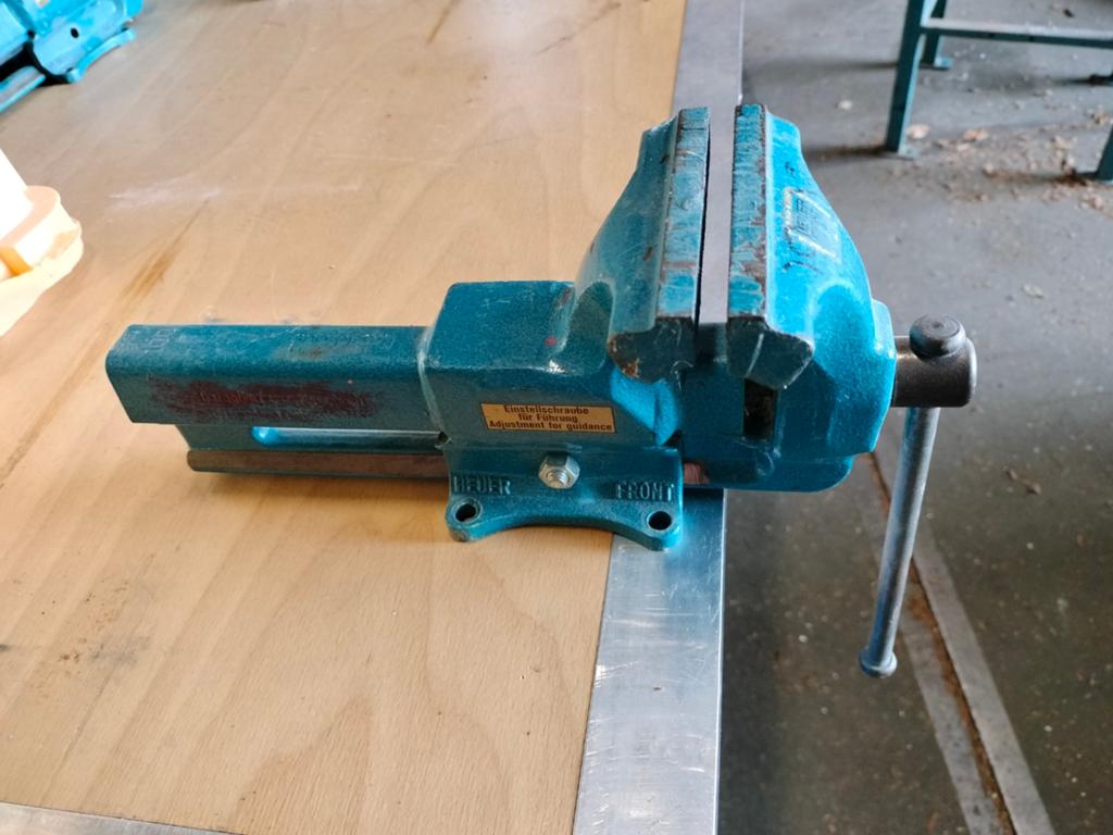 Stevige bankschroef - Heuer Front, Doe-het-zelf en Verbouw, Ophalen, Gebruikt