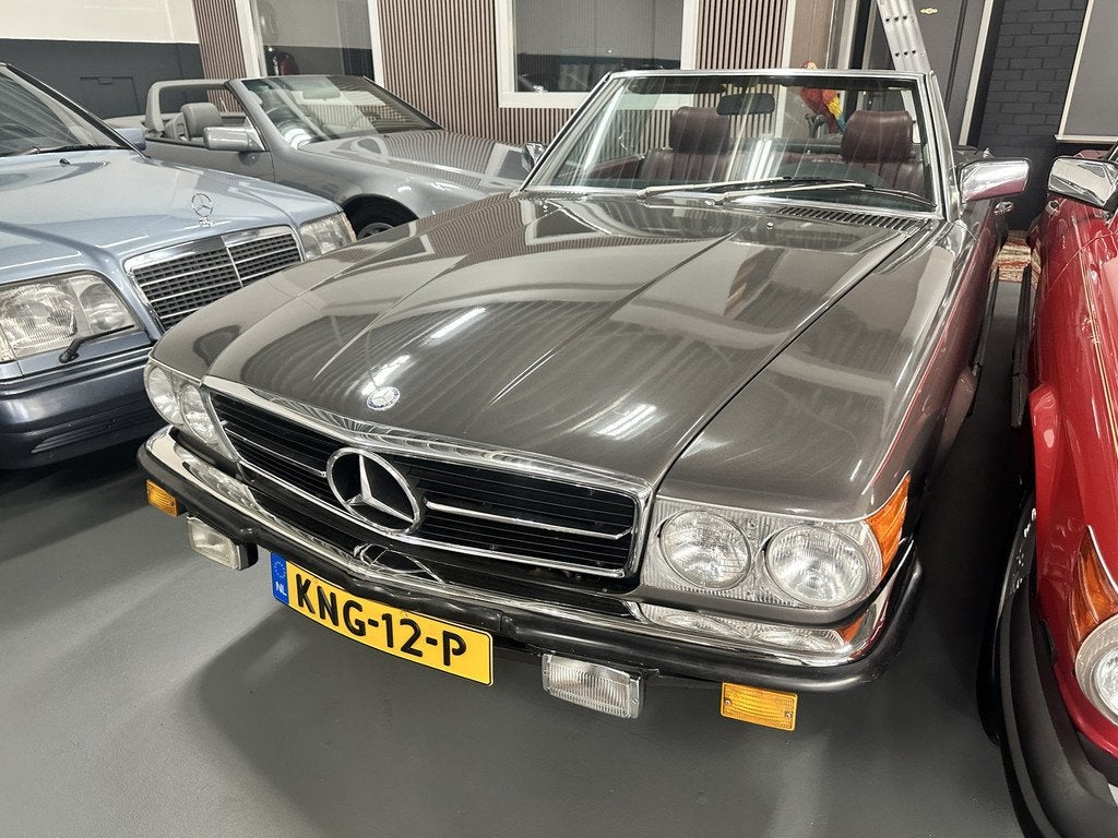 Mercedes-Benz SL-Klasse 500 SL (bj 1985, automaat), Automaat, Achterwielaandrijving, 4973 cc, Cabriolet