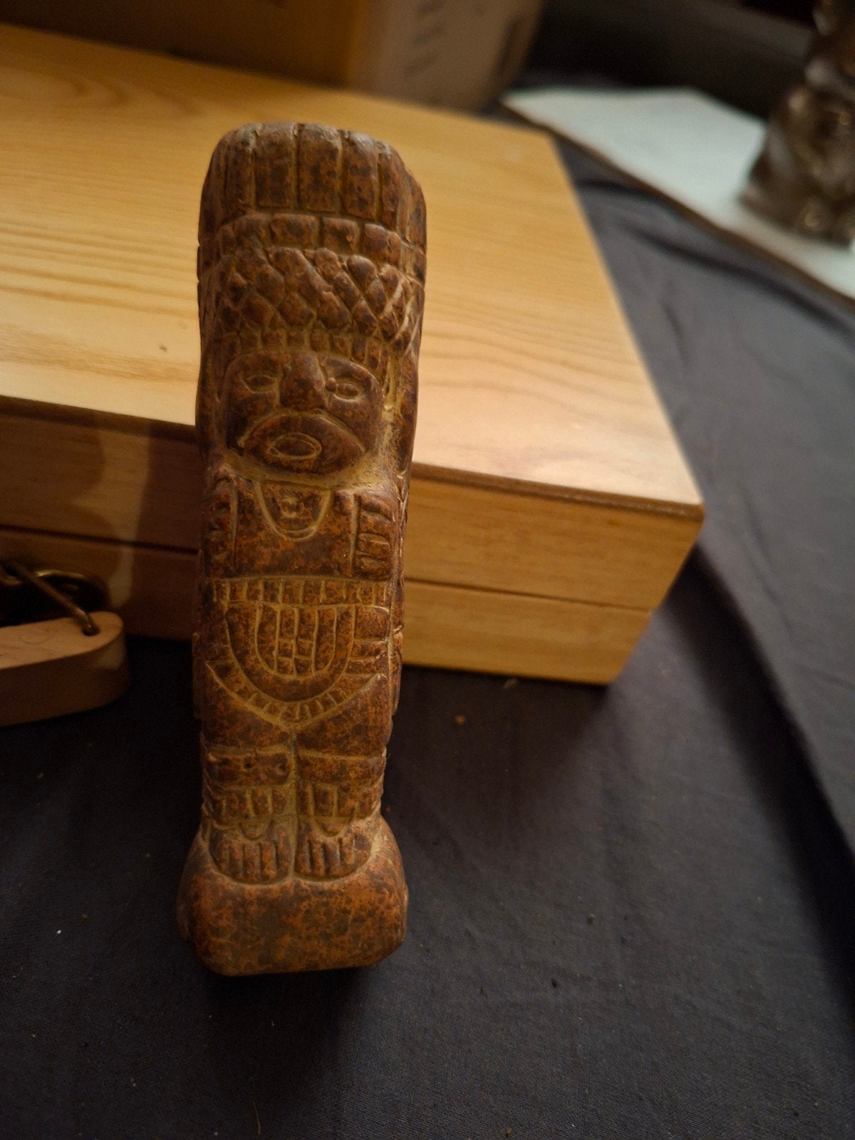 Antiek houten beeldje - Azteekse stijl, Antiek en Kunst, Ophalen, Overige onderwerpen, Handgemaakt, 20 - 50 cm