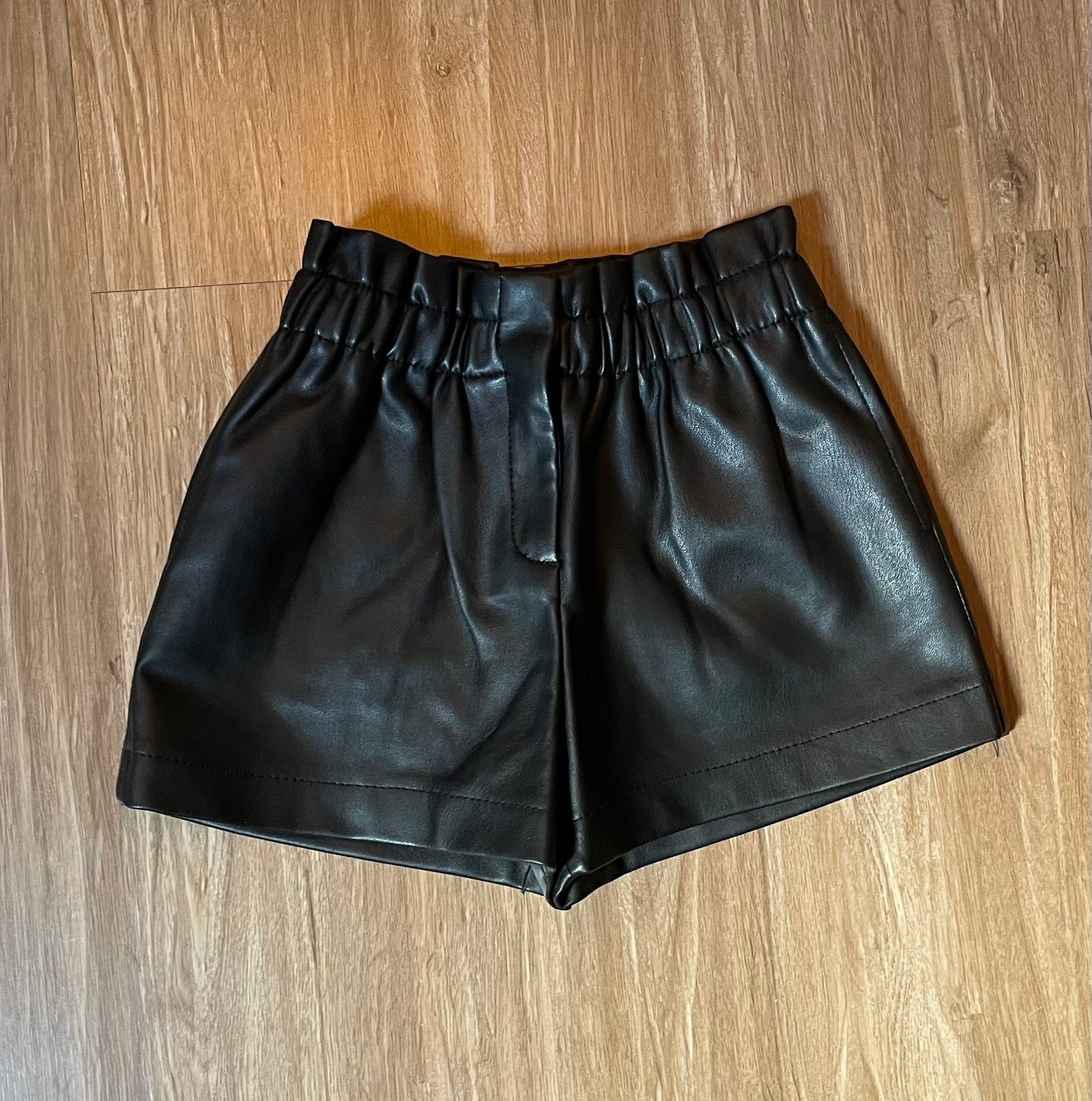 Korte broek mango mt 116, Ophalen of Verzenden, Zo goed als nieuw, Meisje, Broek