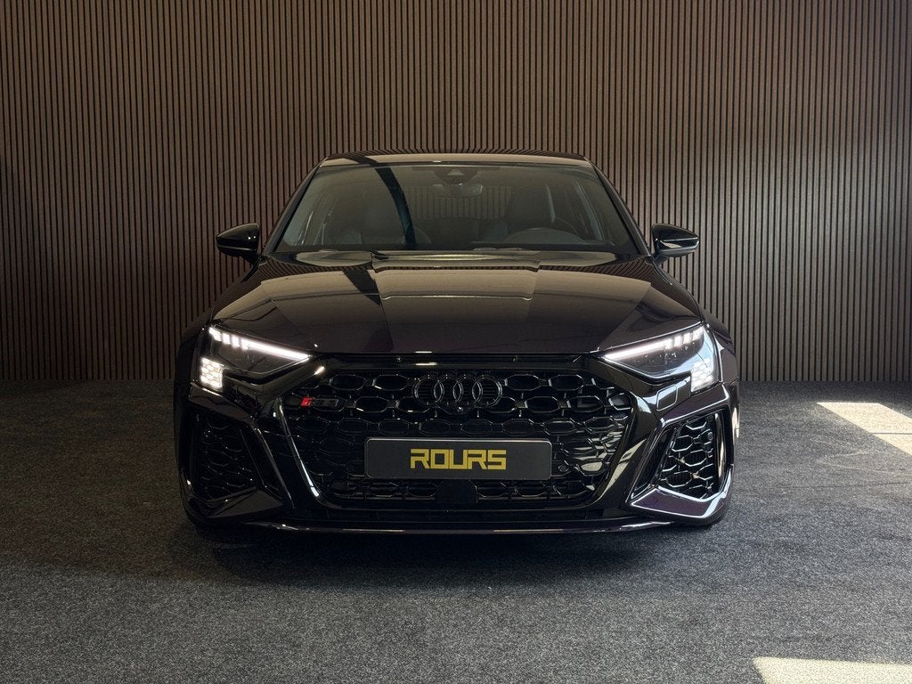 Audi A3 Limousine 2.5 TFSI RS 3 quattro| B&O| ACC| Lane, Auto's, Audi, Automaat, Gebruikt, Euro 6, Bedrijf