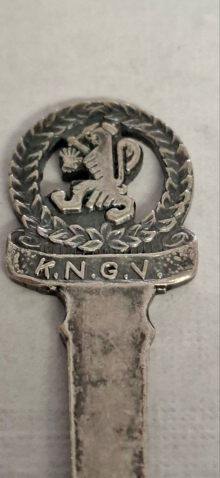Verzilverde theelepel K.N.G.V. met leeuw embleem, Ophalen of Verzenden