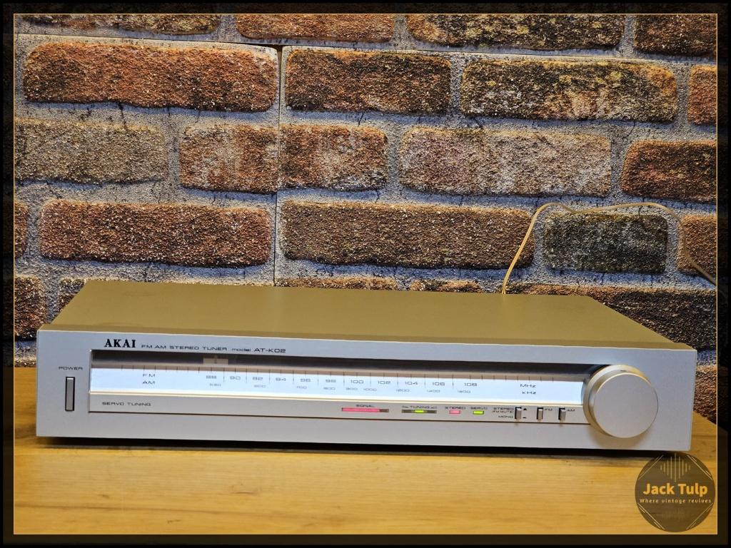 Akai AT-K02 FM Tuner (26201010307), Audio, Tv en Foto, Tuners, Gebruikt, Ophalen of Verzenden