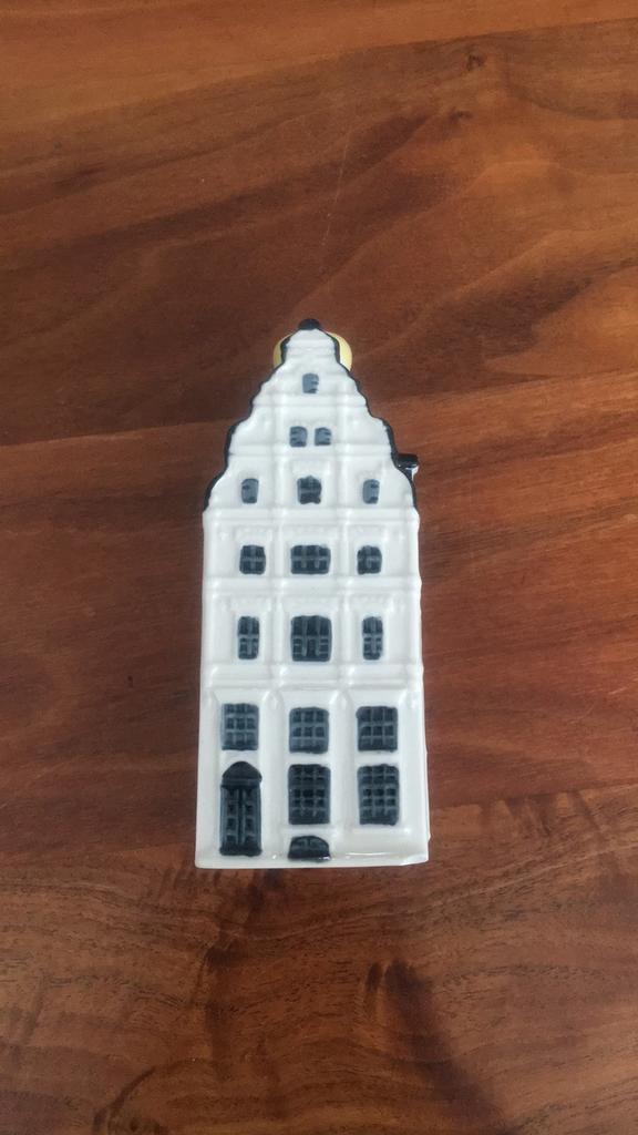 KLM huisje 92, Ophalen of Verzenden, Zo goed als nieuw, 81 t/m 91, Gevuld