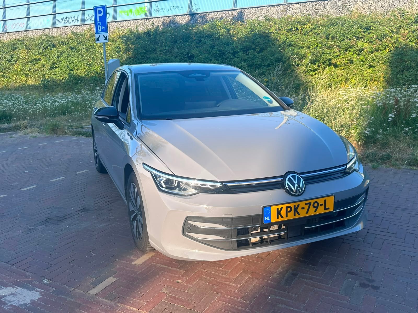 Volkswagen Golf 1.5 Etsi 150pk Dsg-7 2025 Grijs, 1498 cc, 4 cilinders, Bedrijf, 19 km/l