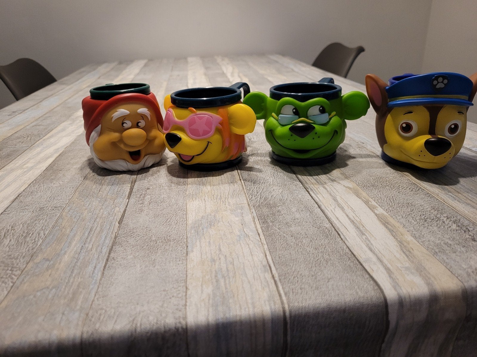 kinderijsbekers 
Mogen ook per stuk weg
7 in t, Ophalen of Verzenden