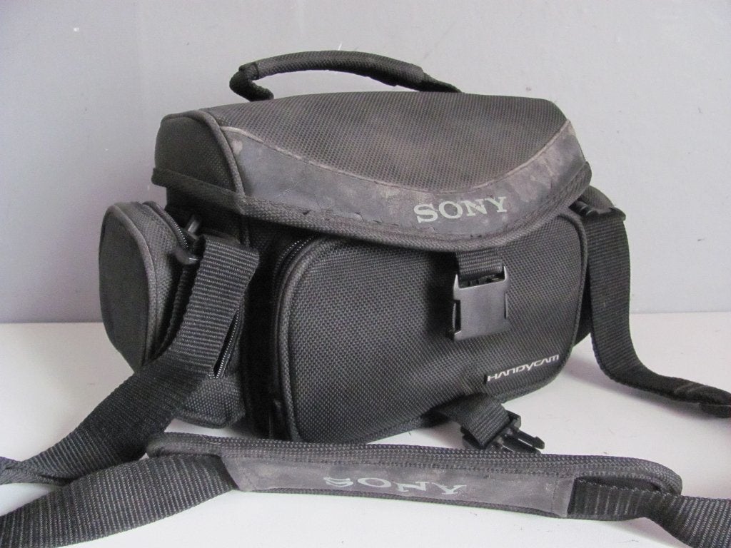 Sony handycam cameratas 22x12x12cm (inwendige maat), Audio, Tv en Foto, Schouderband, Gebruikt, Ophalen of Verzenden, Zwart