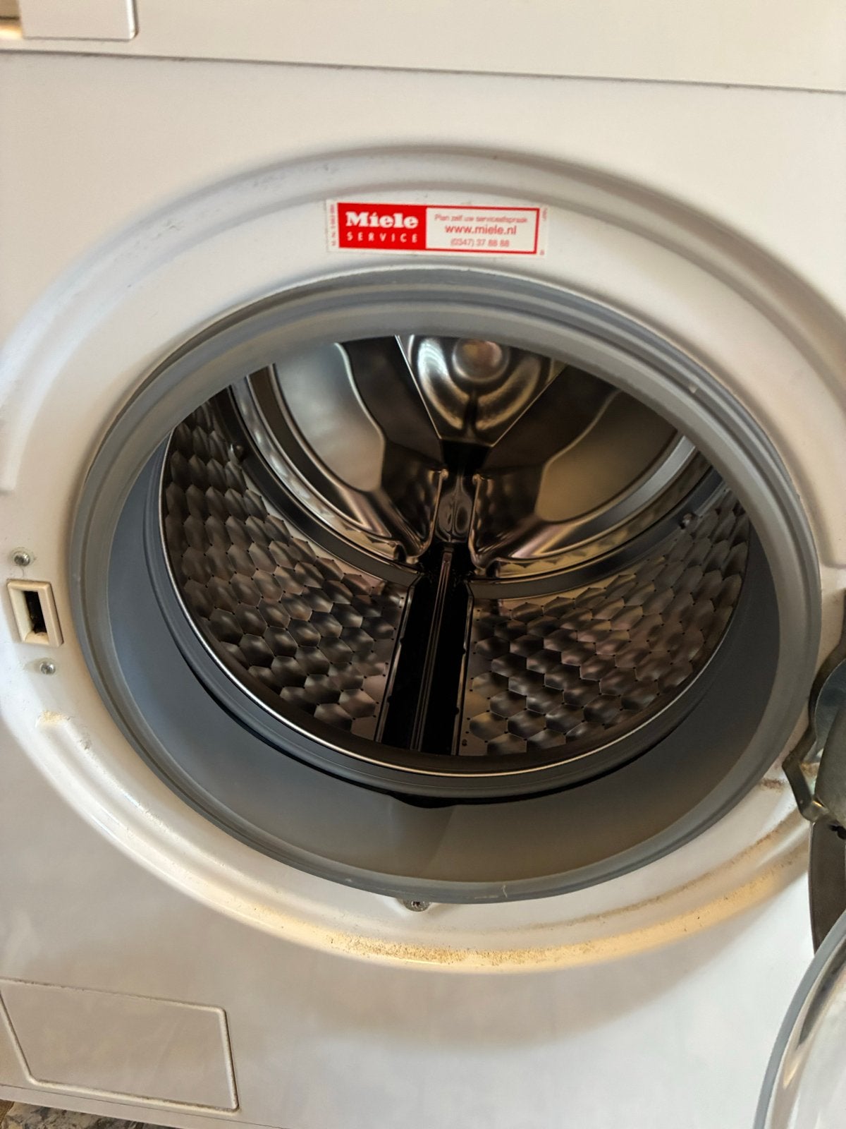 Miele W 5873 Edition 111 Wasmachine - gebruikt, Ophalen of Verzenden, Zo goed als nieuw, Voorlader, Kort programma