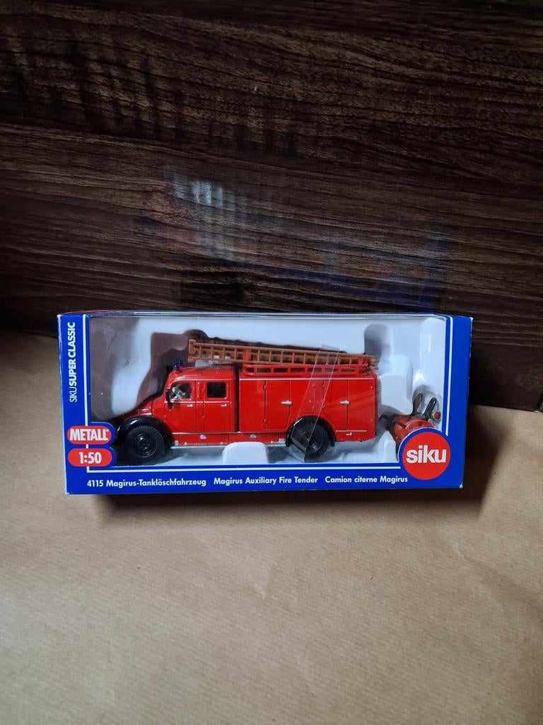Siku 4115 Magirus-Tanklöschfahrzeug, Hobby en Vrije tijd, Modelauto's | 1:50, Ophalen of Verzenden, Gebruikt