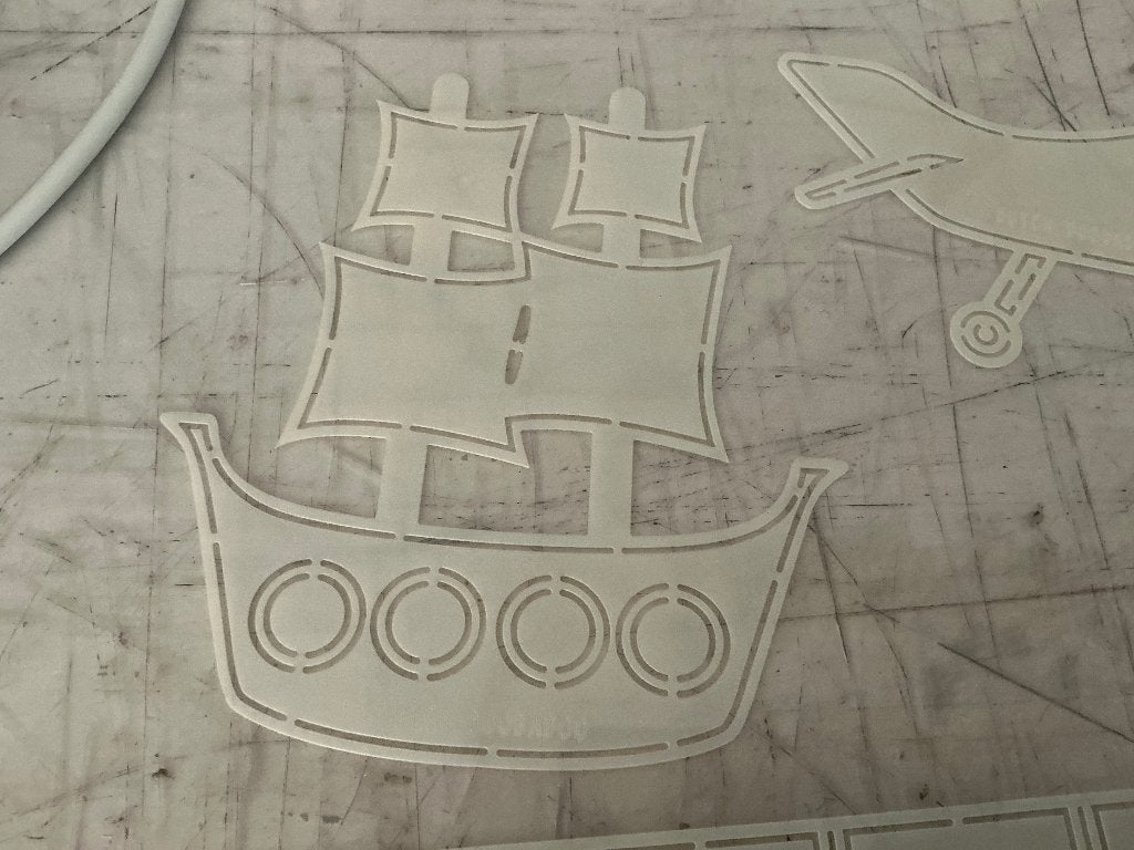 Dutch Doobadoo Stencils, Hobby en Vrije tijd, Kaarten | Zelf maken, Verzenden, Zo goed als nieuw, Overige thema's, Pons of Mal