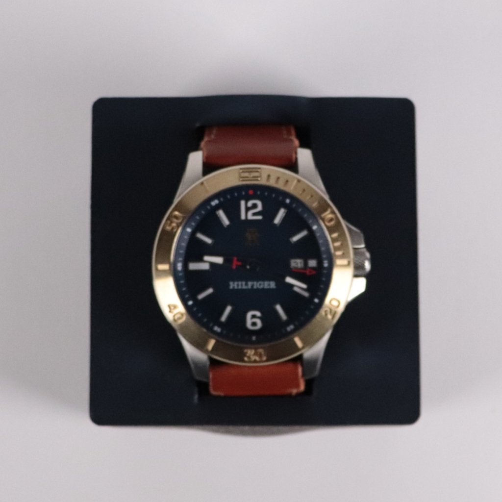 Tommy Hilfinger THz0259u - Nette Staat, Tommy Hilfiger, Gebruikt, Support@tommyhilfiger.com, 601 W. 26th Street
New York, NY 10001
USA