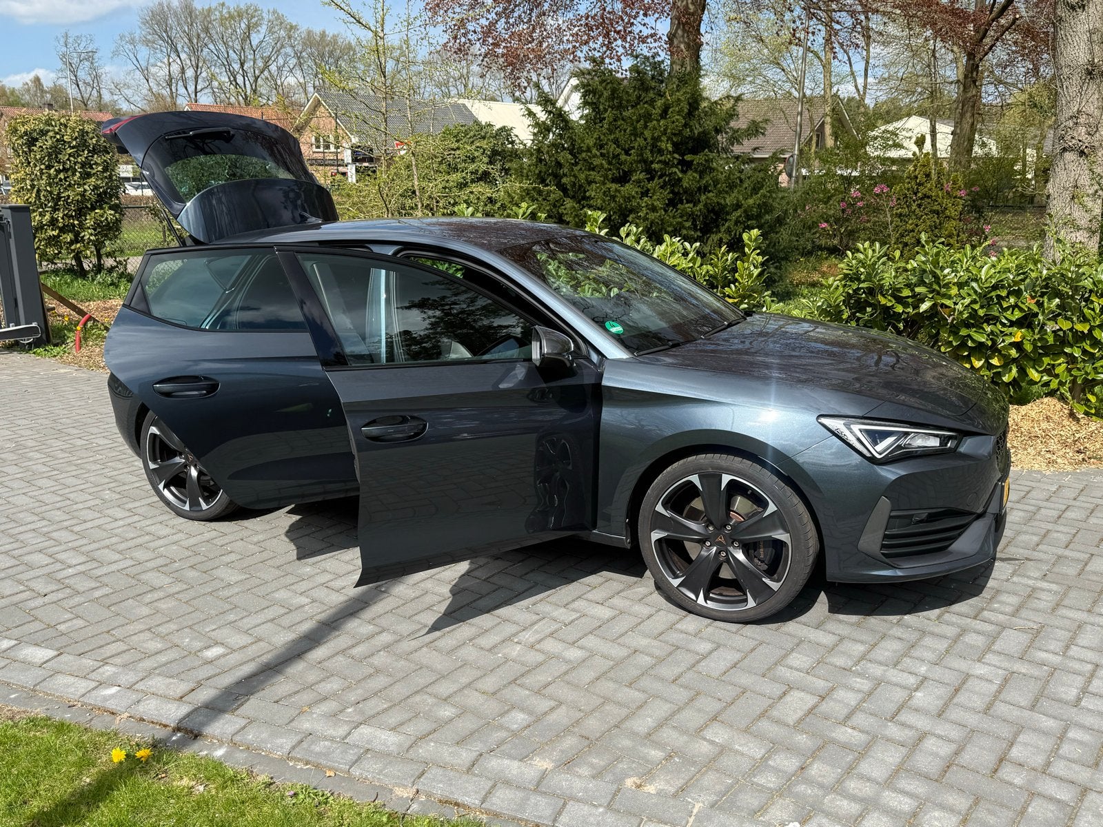 Cupra Leon 1.4 E-hybrid 245pk Dsg '21 56000km Grijs/zilver., 77 km/l, 4 cilinders, Leon, 1395 cc