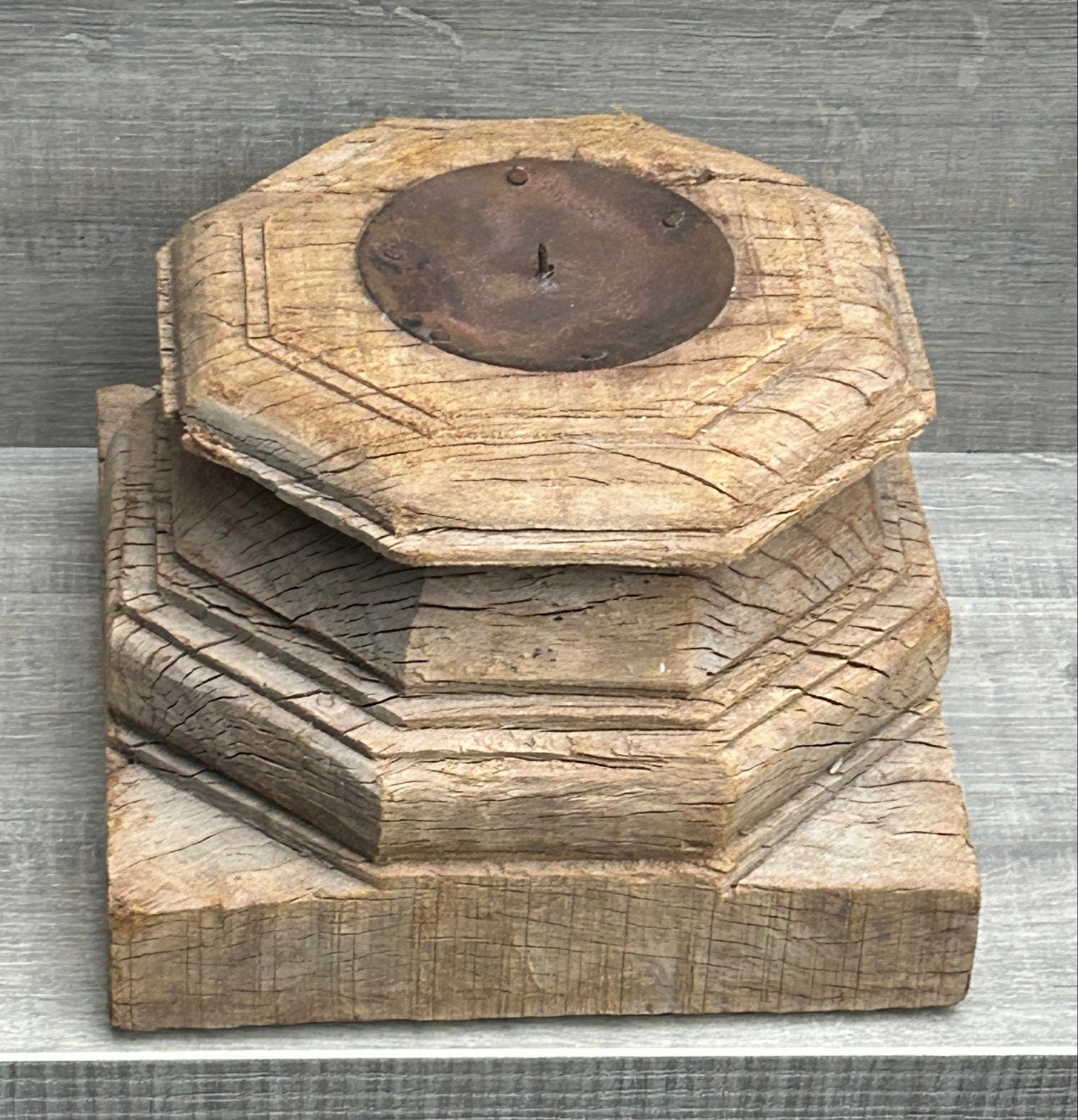 Antieke houten kandelaar, rustieke stijl, Antiek en Kunst, Ophalen of Verzenden, Overige materialen