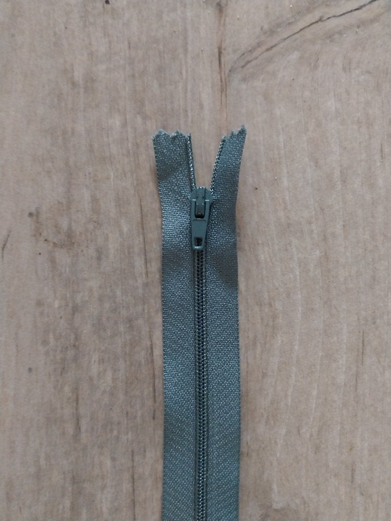 Petrol kleurige rits niet deelbaar 18 cm NIEUW, Hobby en Vrije tijd, Ophalen of Verzenden, Nieuw, Rits of Sluiting