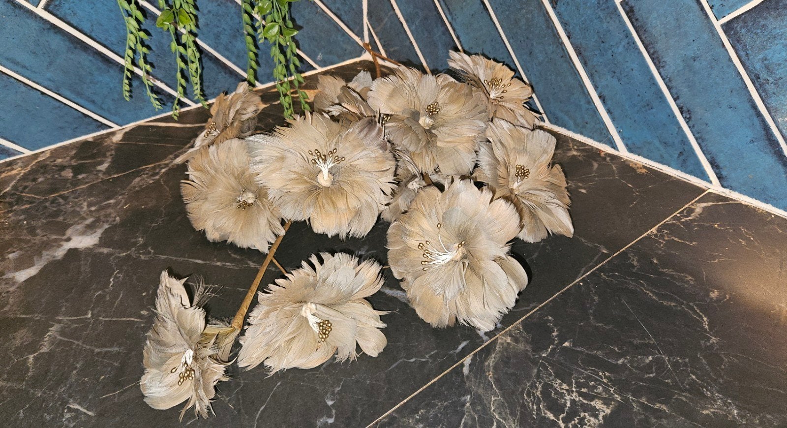 Decoratieve veren bloemen - Set van 8, Huis en Inrichting, Ophalen, Beige, Natuurlijk materiaal, Landelijk