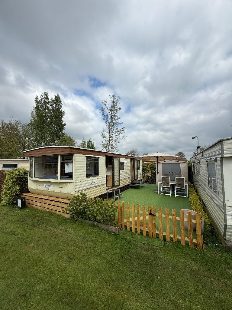 StaCaravan, 2 slaapkamers, Atlas Heritage 28, mooi opgeknapt