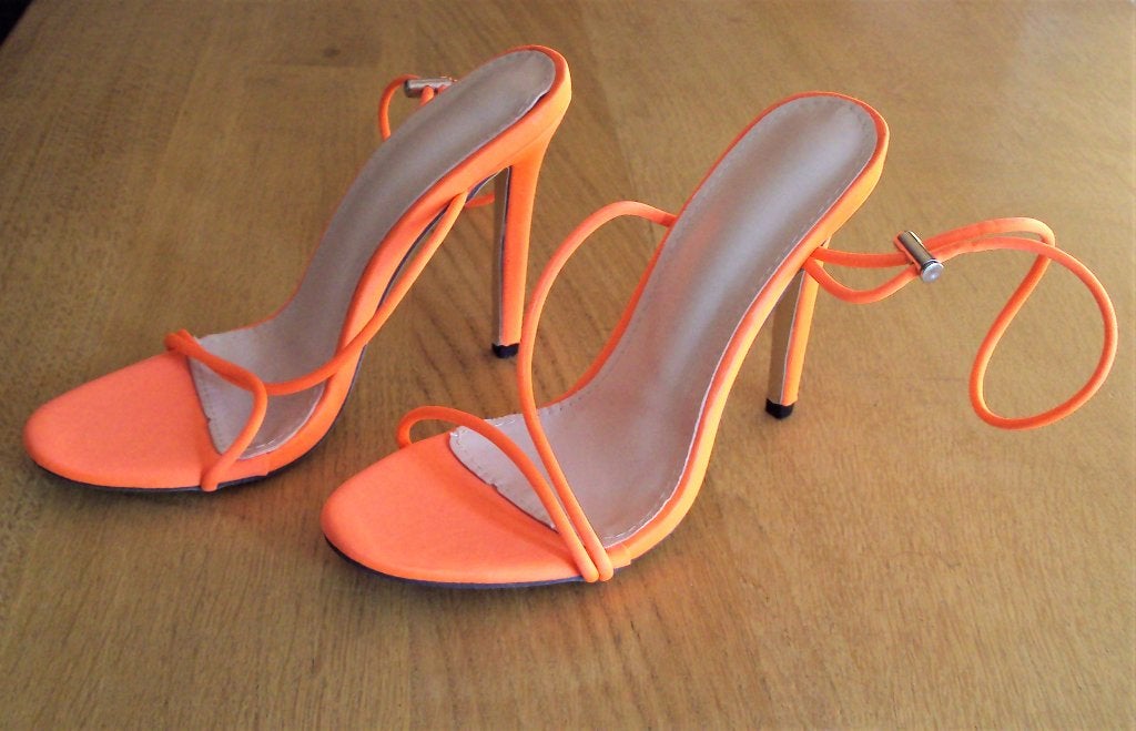 Zgan. oranje sandalette pumps maat 40, Oranje, Ophalen of Verzenden, Schoenen met hoge hakken, Onbekend