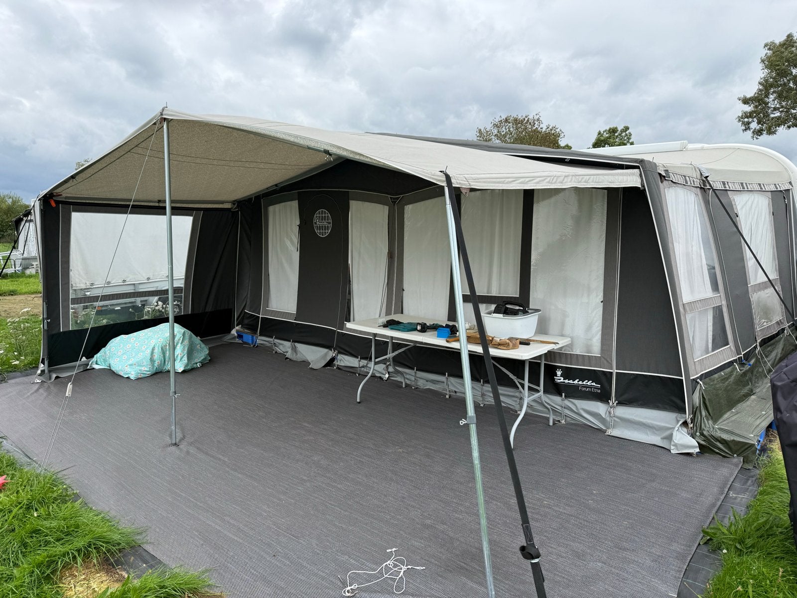 Isabella 4 seizoenen voortent met luifel G18, 3.50m diep, Caravans en Kamperen, Ophalen, Gebruikt, Ten Cate All Season 240g/m2