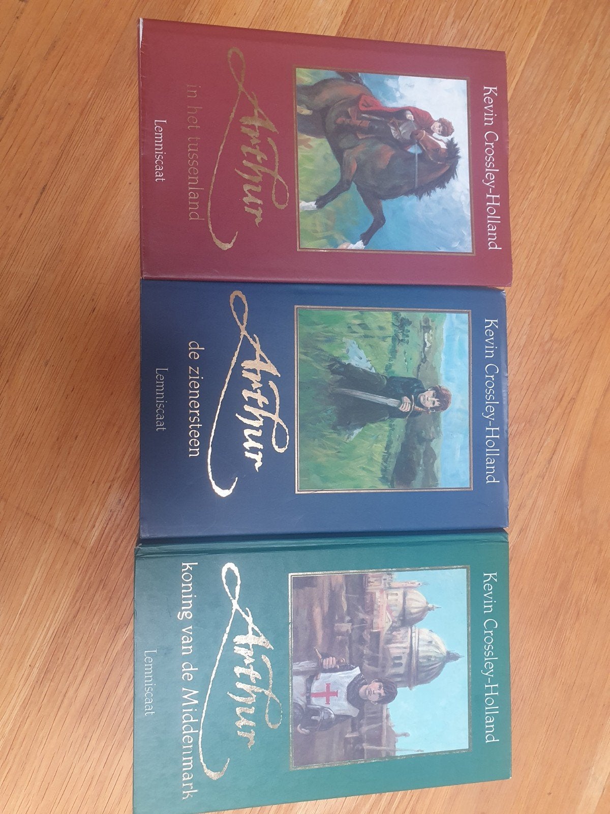 Arthur-trilogie, Kevin Crossley-Holland, Ophalen of Verzenden, Gelezen