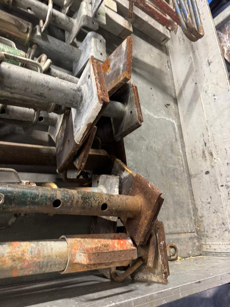 Stempels met lip, Doe-het-zelf en Verbouw, Metalen, Ophalen, Gebruikt