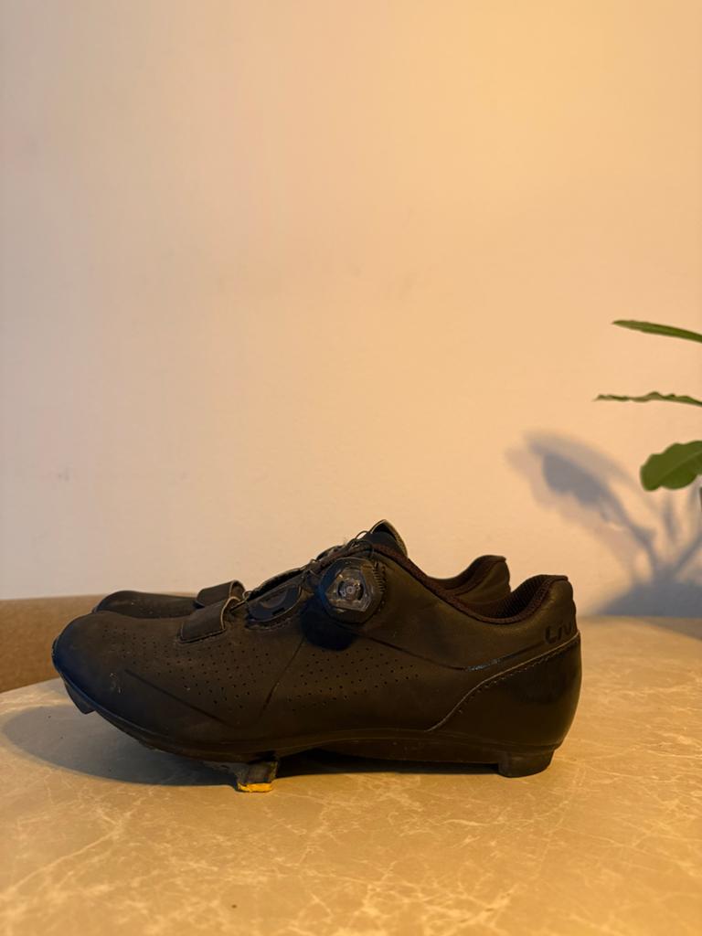 Liv Macha Comp 39, Ophalen of Verzenden, Zo goed als nieuw, Overige maten, Schoenen