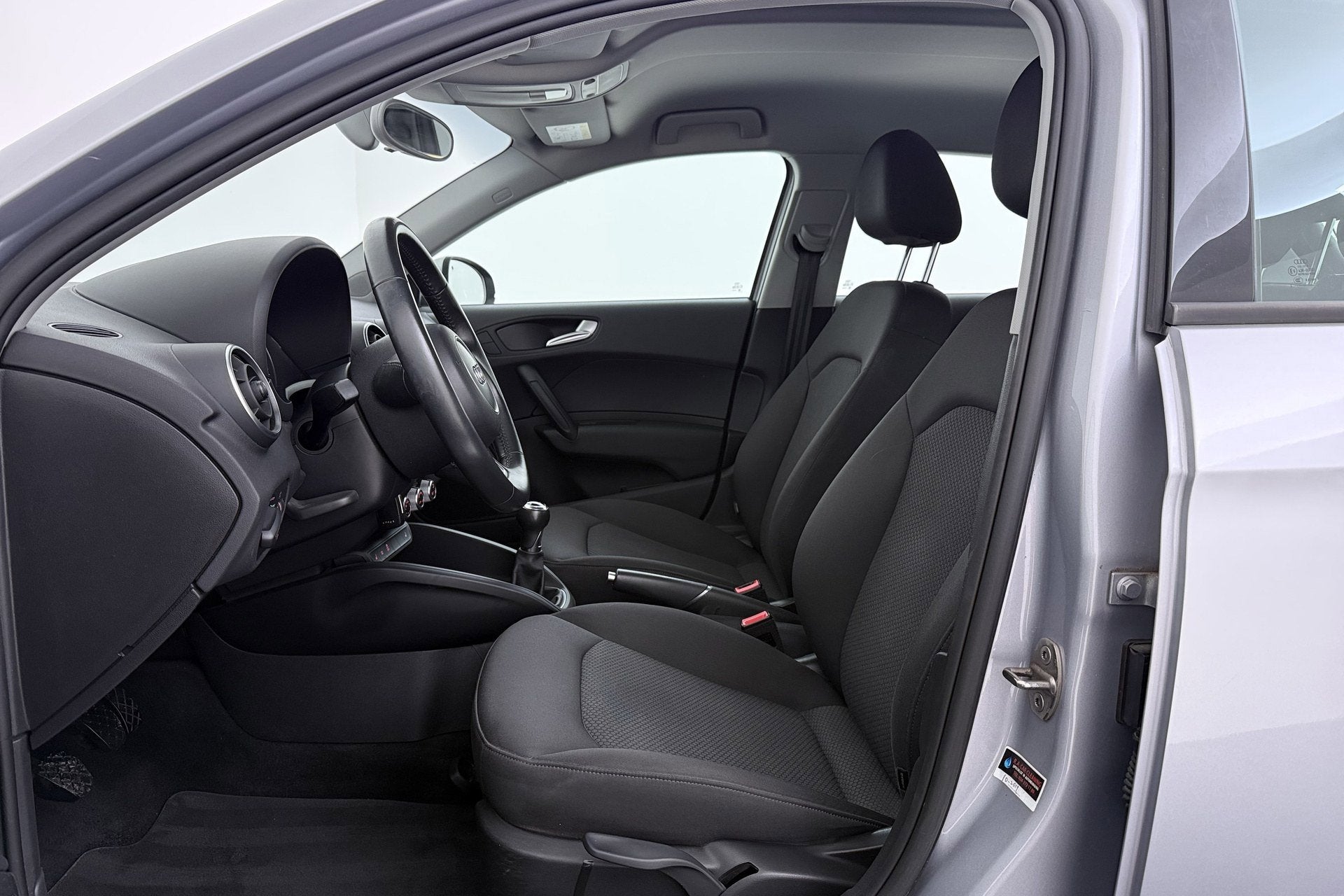 Audi A1 Sportback 1.0 TFSI Sport Pro Line | Navigatie | Clim, Voorwielaandrijving, 95 pk, 4 stoelen, 999 cc