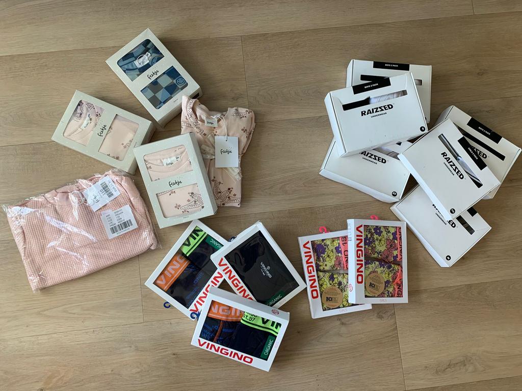 Nieuwe partij kinderkleding merk feestje , vingino, Kinderen en Baby's, Ophalen of Verzenden, Nieuw, Jongen of Meisje