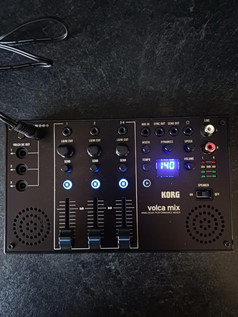 Korg Volca Mix Analoge Performance Mixer, Muziek en Instrumenten, Mengpanelen, Ophalen of Verzenden, Zo goed als nieuw, Minder dan 5 kanalen