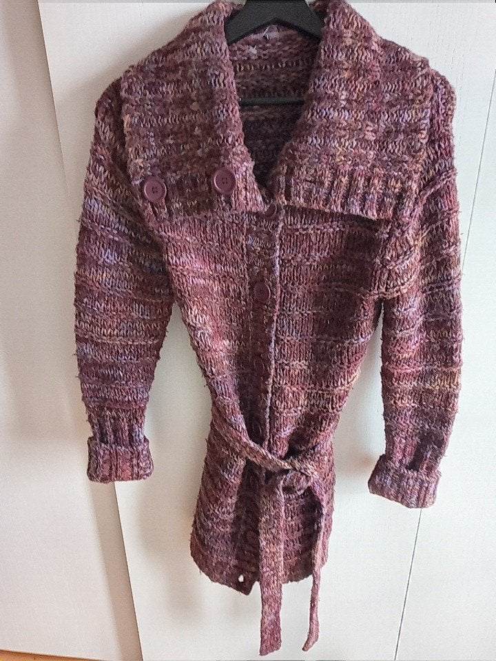 M superleuk lang vest in paars en rood tinten grof gebreid, Maat 38/40 (M), Paars, Ophalen of Verzenden, Zo goed als nieuw