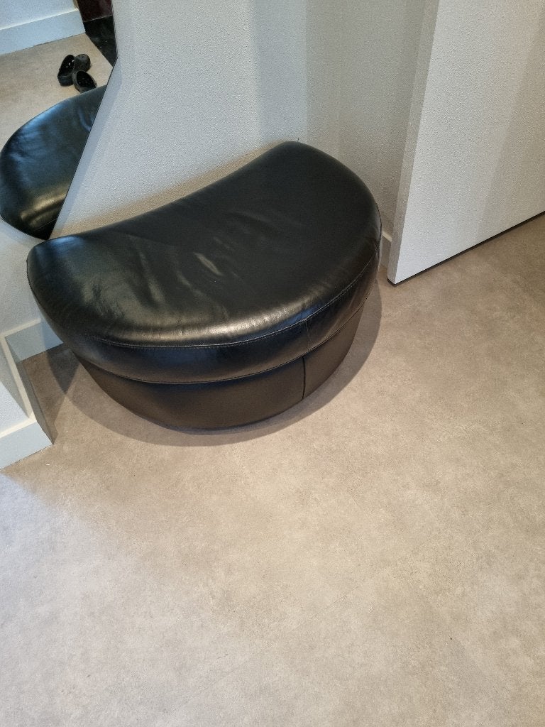 Ikea poef voetenbankje zwart kunstleer 90x60x40, Ophalen, Kunststof, 75 tot 100 cm, Zo goed als nieuw