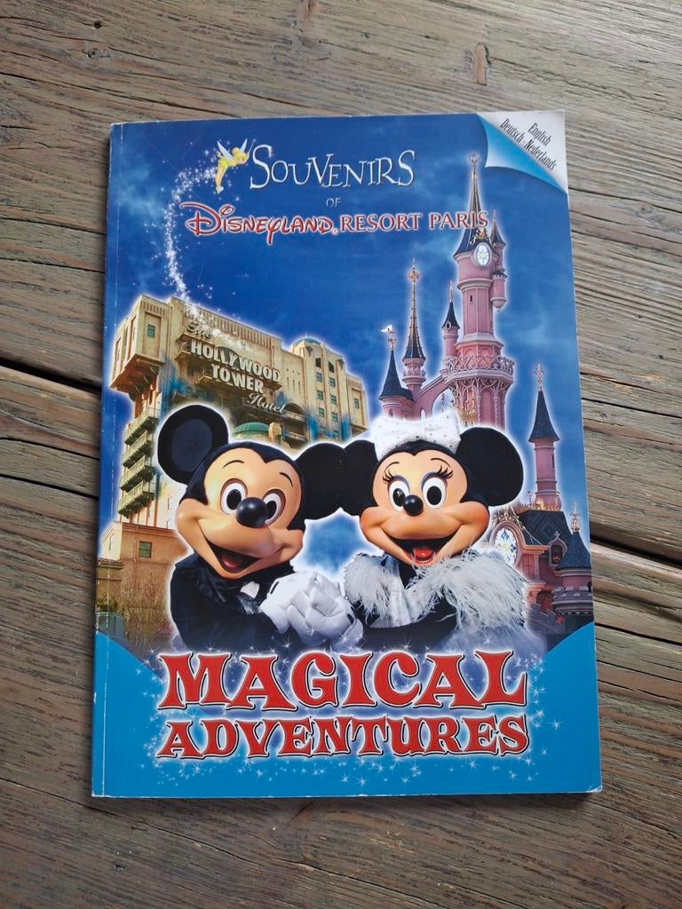 Boek Souvenir Disneyland Resort Paris. Magical Adventures, Ophalen of Verzenden