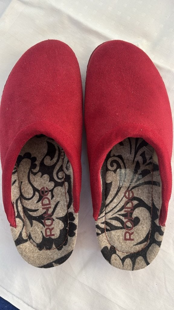 Rohde Pantoffels, Muiltjes, Mt 40, Rood, Anti-slip, ZGAN, Kleding | Dames, Rohde, Ophalen of Verzenden, Zo goed als nieuw, Pantoffels of Sloffen