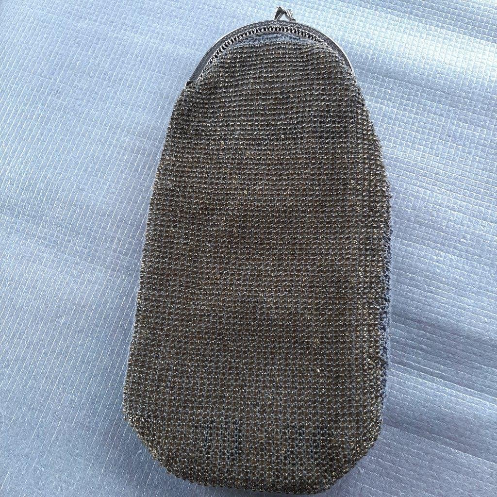 Kralenbeurs / kralen tasje met beugel ( geen zilver ), Antiek en Kunst, Ophalen of Verzenden