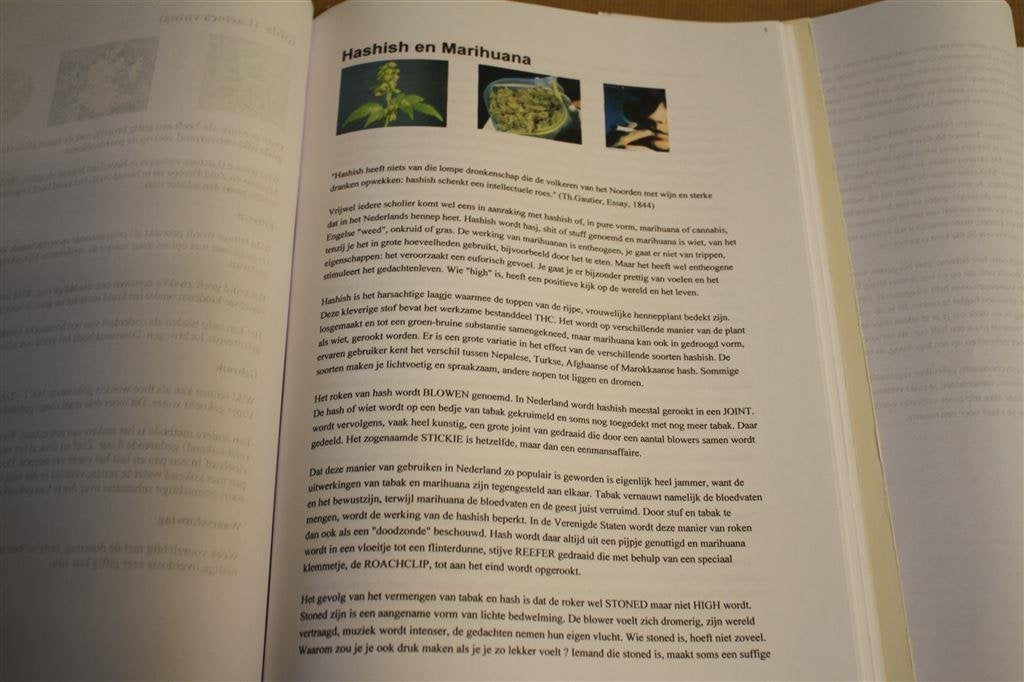 Entheogene planten., Ophalen of Verzenden, Zo goed als nieuw, Overige onderwerpen, Achtergrond en Informatie