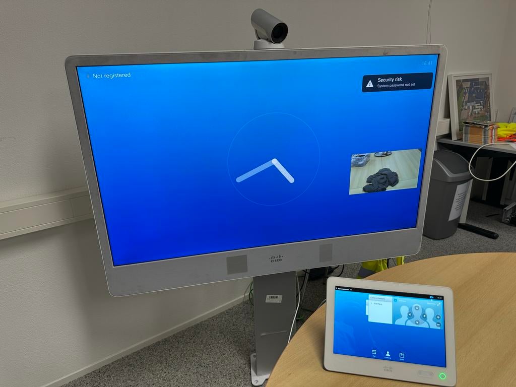 Cisco MX300 G2 TelePresence vergaderschermen, Computers en Software, Monitoren, Zo goed als nieuw, 60 Hz of minder, Ingebouwde speakers