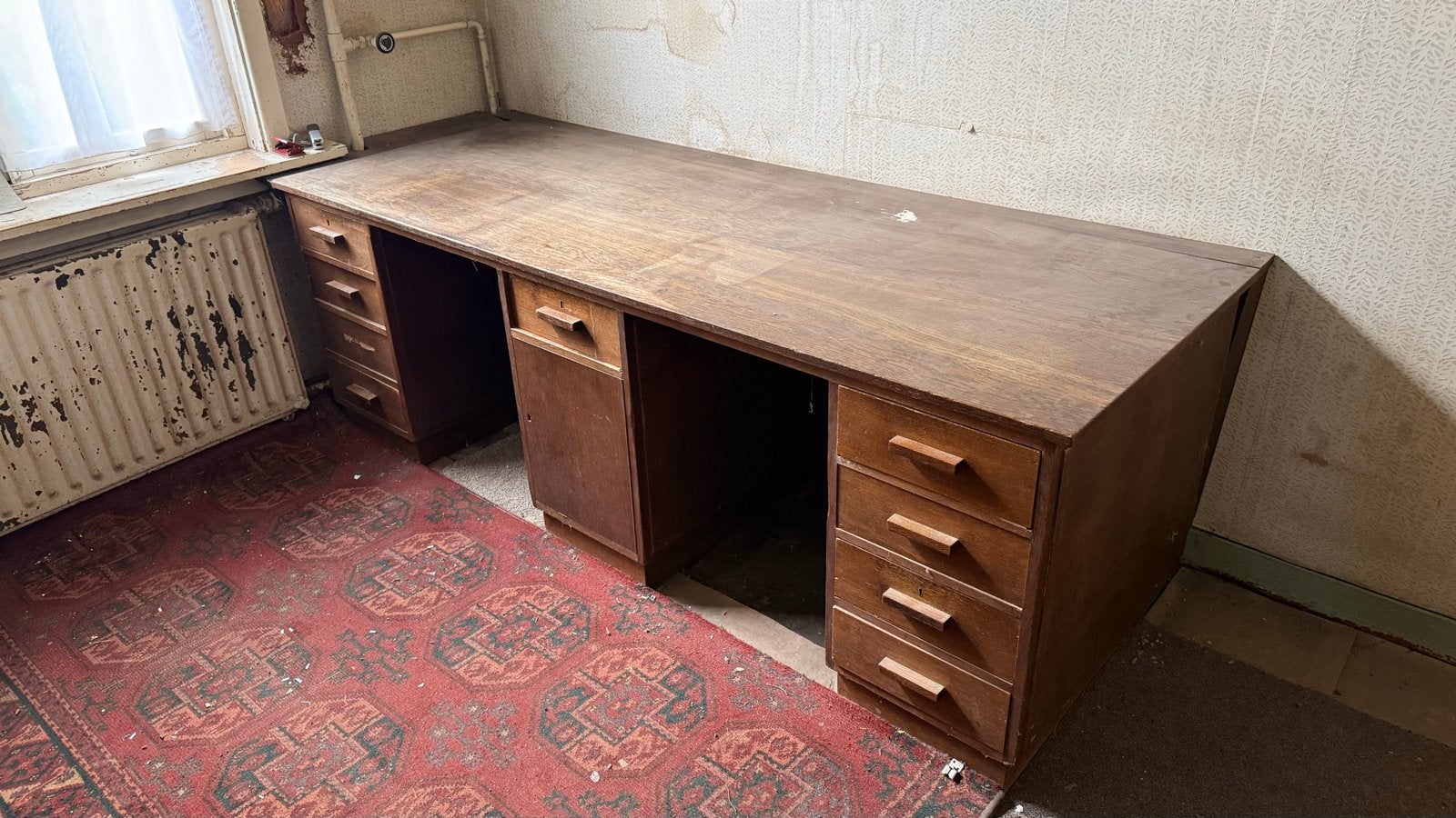 Antiek eiken bureau met veel opbergruimte, Ophalen