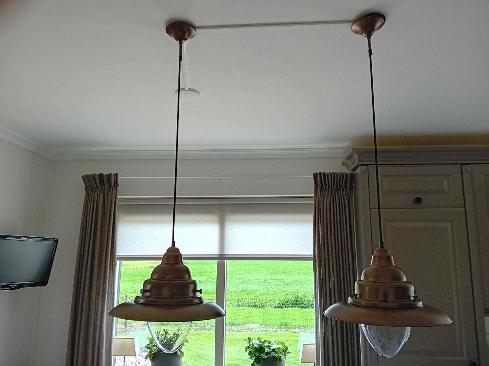 Set van 2 bronzen hanglampen, Ophalen, Zo goed als nieuw, Glas